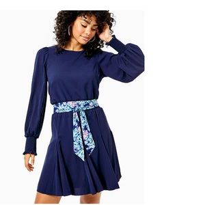 ***SOLD Lilly Pulitzer Lorella stretch Dress, navy size 8